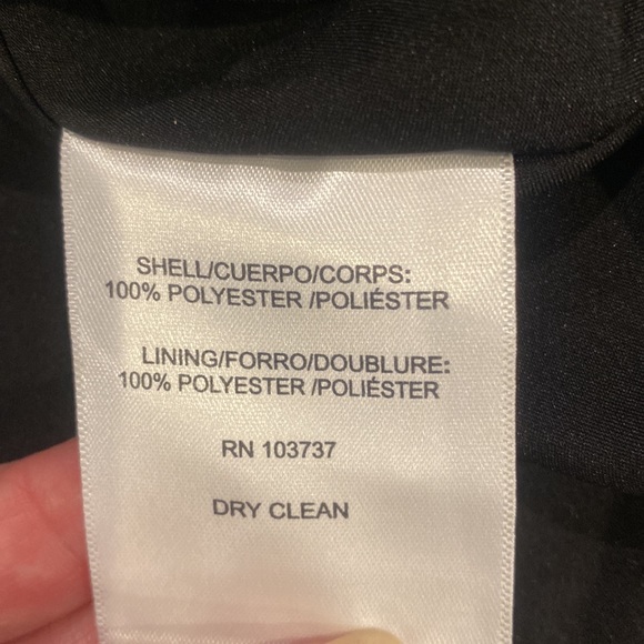 Donna Morgan Green Bell sleeve dress. - Picture 4 of 4